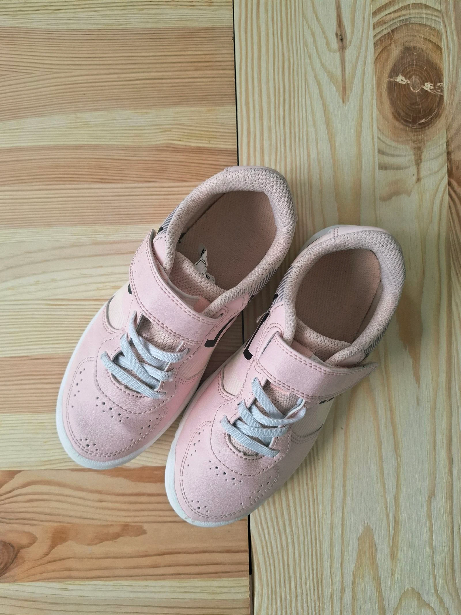 🤍 Baskets de sport Artengo (Decathlon) – Taille 33 – état neuf ✨